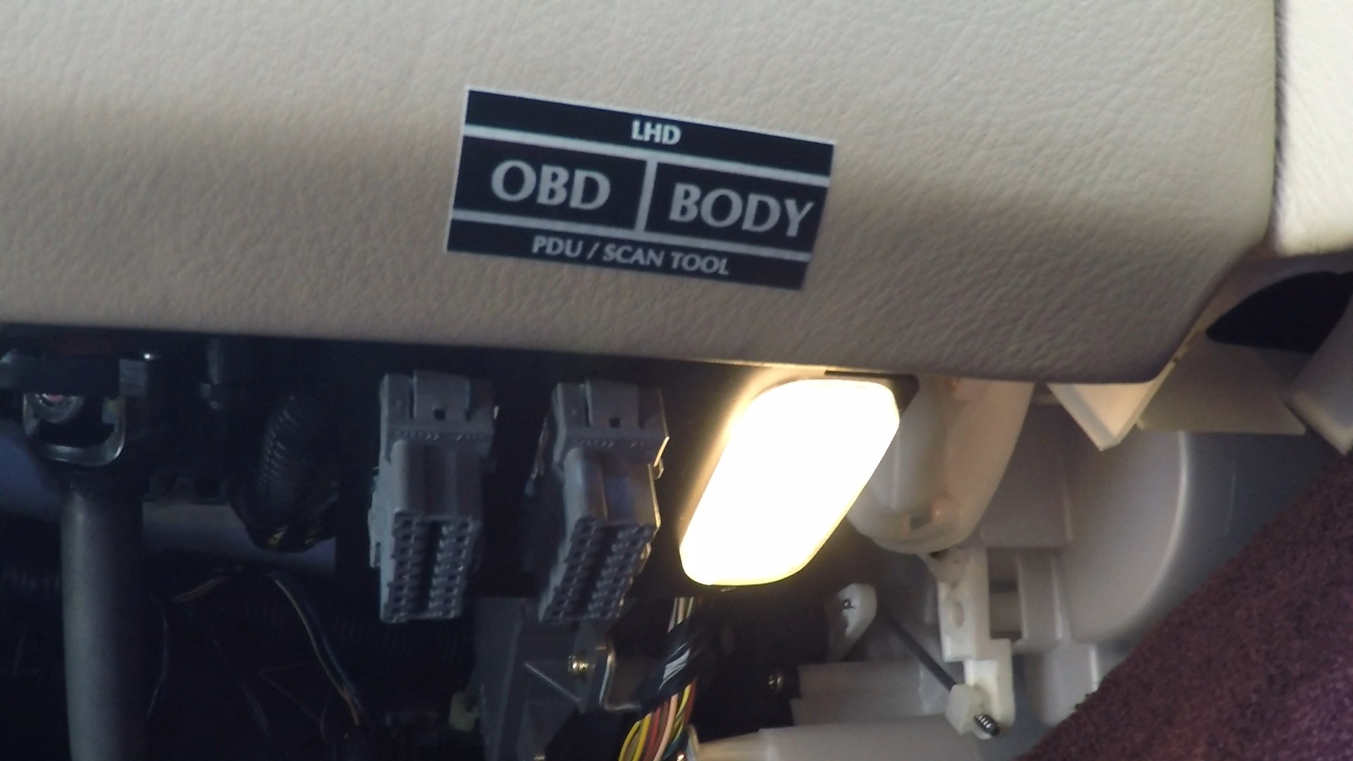 Chip Tuning Box OBD 2 Aston Martin CYGNET DB7 DB9 DB11 Petrol 